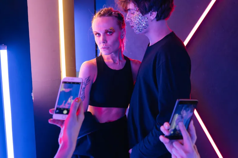 His Edit, Her Edit: What Your Wave Filter Choices Say About Your Gender Identity Online