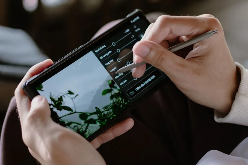 Seeing the Wave Differently: How Photo Editing Tools Are Finally Getting Serious About Color Accessibility